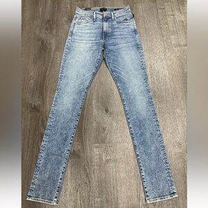 Joe’s Jeans “ The Dean “ Slim + Tapered size 28